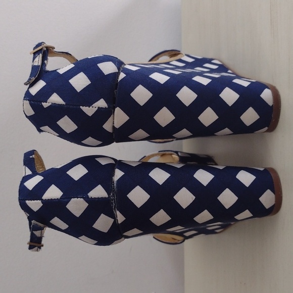 Kate Spade Navy and White Platform Sandals - Picture 4 of 11